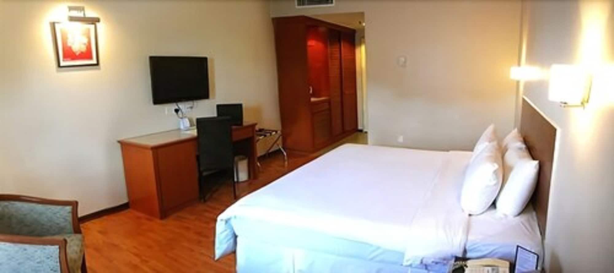 Hotel Maluri Kuala Lumpur Exterior photo