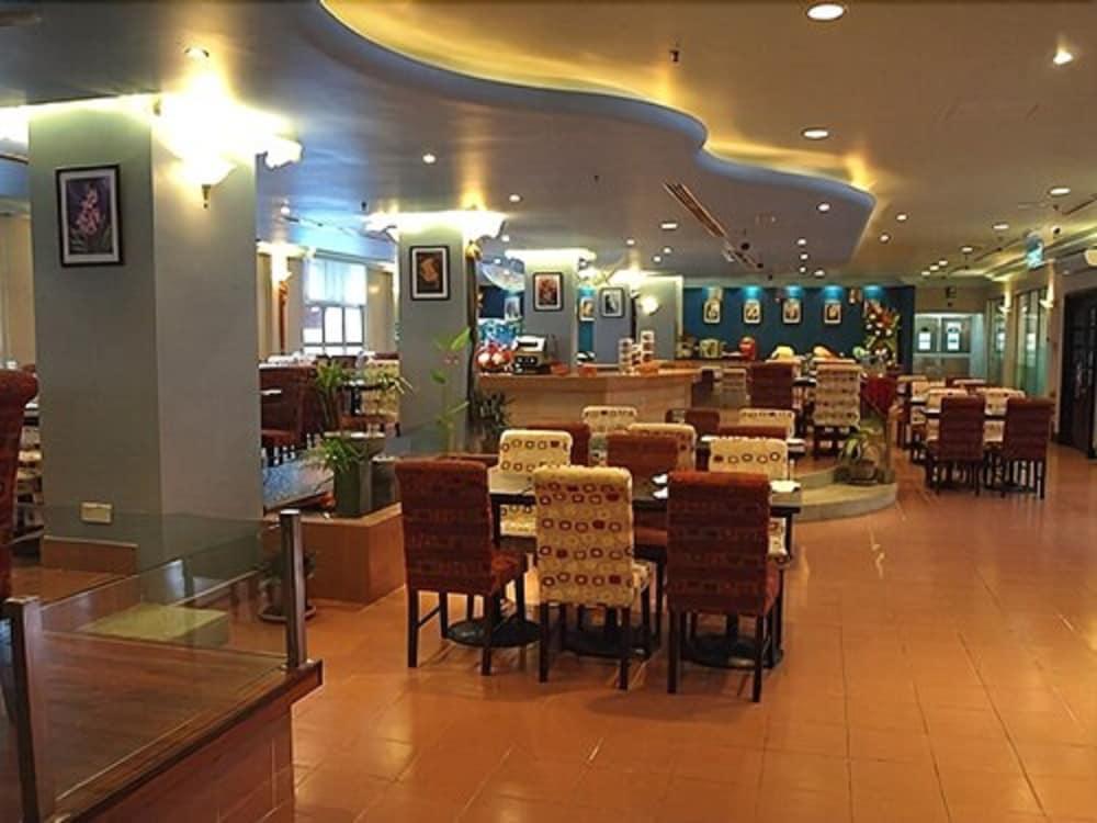 Hotel Maluri Kuala Lumpur Exterior photo